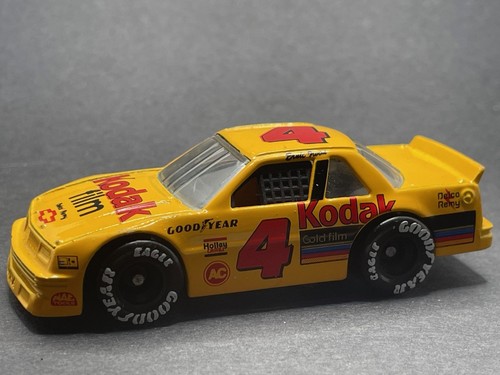 Matchbox chevrolet lumina - chevrolet,