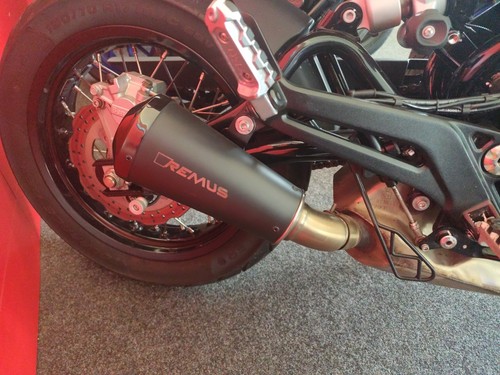Benelli leoncino 500 auspuff - benelli,