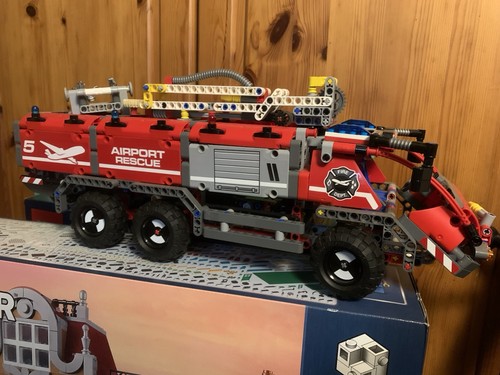 Lego technic 42068 flughafen - lego,