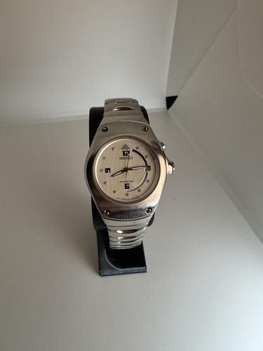 Seiko kinetic 3m22 0d39 - seiko,