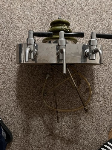 Alte zapfanlage keramik grün - alte,