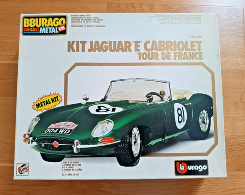 Bburago maßstab jaguar - maßstab,