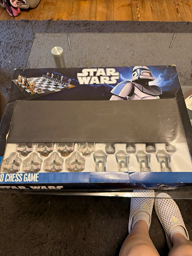 Star wars chess game - star,