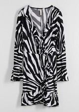 Neu Modernes und stylisches Kleid im Zebralook Gr 36/38 Schwarz Weiß Jerseykleid