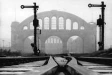 Anhalt Bahnhof in Trümmern