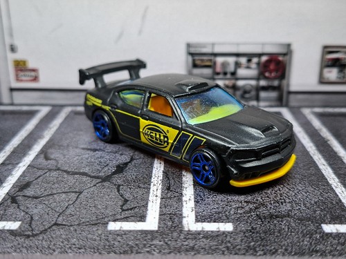 Hot wheels dodge charger - wheels,