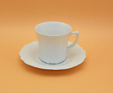 Kaffeetasse mit Untertasse von