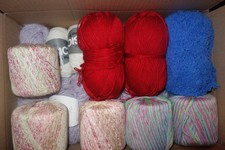 Konvolut Wollreste verschied.Farben ca. 1,4 KG hochw, ganze Knäule Lana Grossa3