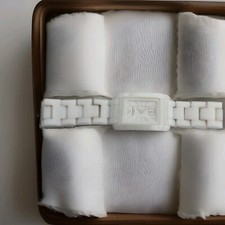 Armani KeramicDamenuhr weiss, ,Privatverkauf,Keine Garantie,bzw.Gewährleistg.