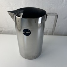 Alessi Karaffe Krug Kanne aus Edelstahl mit Eiswürfelsieb