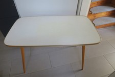 50er 60er  Jahre  Couchtisch - helle Tischplatte mid century