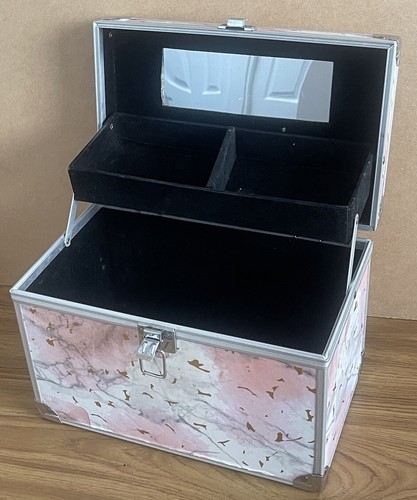 Makeup vanity beauty - makeup, nail
