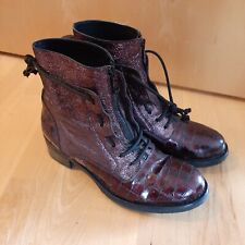 MIMMU Bikerboots bordeauxfarben mit Schlangenledermuster Größe 39