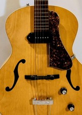 Godin 5th Avenue Kingpin - Natural - Archtop Jazzgitarre