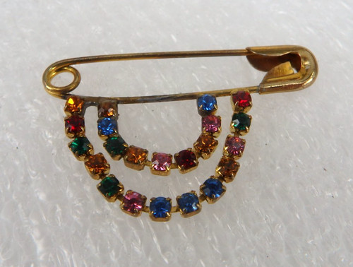 Neugablonz brooch gewand - brooch:,