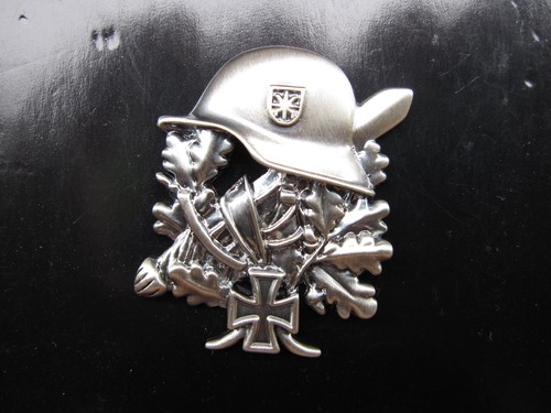 Stahlhelm 1 eichenlaub - 1,