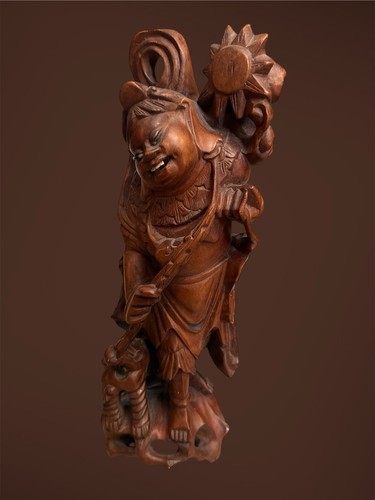 Chinesische holzfigur mit - chinesische,