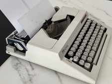 Alte Schreibmaschine Triumph-Adler Contessa 2 de luxe