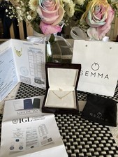 14k yellow Gold diamond Heart