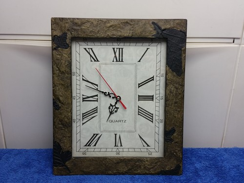 Wanduhr rechteckig mit