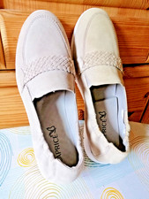 Damen Caprice Leder Slipper Loafers Mokassin Creme gr.39 NEU Farbveränderungen