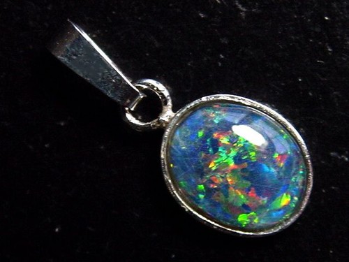 Opal edelopal anhänger 10 - /,
