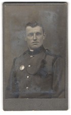 Fotografie Stolzer Soldat in