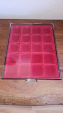 Leere Lindner Münzbox mit 20quadratischen Fächern