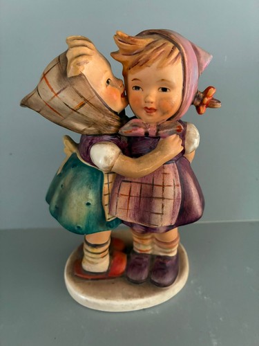 Hummel goebel figur zwei - figur,