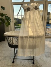 Wunderschöner Stubenwagen mit