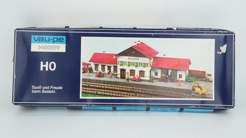 Vau 8221 bahnhof - h0,