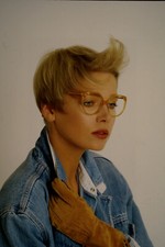 Dia Model hübsche Frau Fotograf Jochen Harder 1980er gerahmt 35mm jw2/37-17-1-2