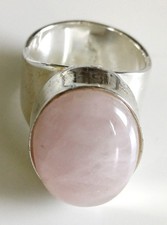 Ring Edelmetall mit Rosa Stein