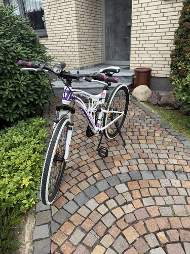 Quasi neues mountainbike - quasi,
