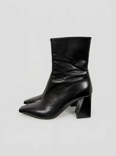 Schwarze lederstiefeletten - schwarze,