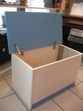 "Holztruhe, Truhe, Kiefer massiv Vollholz, weiß-blau lackiert, ca. 87x46x52 cm"