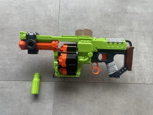 Nerf zombie strike doominator - nerf,