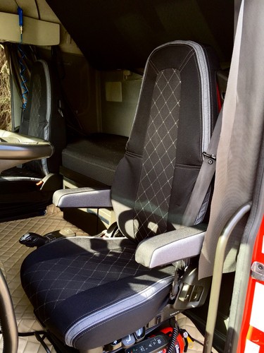 Volvo sitzbezüge - fh,