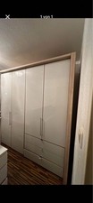 Kleiderschrank Hochglanz