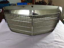 Mercedes Benz w114 w115   Kühlergrill  chrom bonnet gill 1. serie