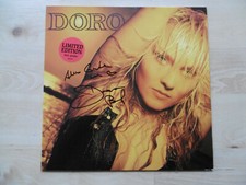 Doro Pesch Autogramm signed LP-Cover "Doro" Vinyl
