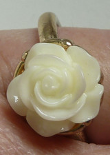 Ring - Damenring - vergoldet mit Rose in 3-D-Optik geschnitzt - Gr. 57