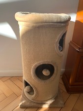 Kratzbaum xxl für Katzen in beige und rund