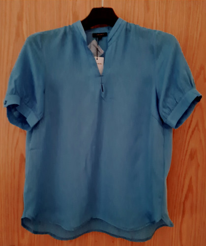 Moderne himmelblaue bluse mit - himmelblaue,