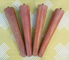 4 alte Möbelfüße