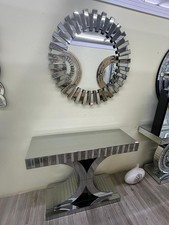 Konsolentisch mit Spiegel – Modernes Design in Silber – Hochglanz & Facettenschl