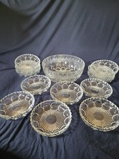 Glasschalen Konvolut, Salat - Dessertschalen, 1 große 12 kleine dazu