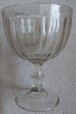 altes Berliner Weiße Glas, Pressglas, mit Eichstrich 0,3L