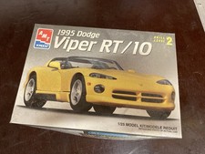 AMT Ertl 6550 Dodge Viper