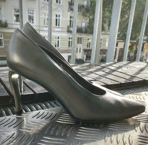 Stuart weitzman pumps metallic - stuart,